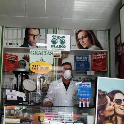 Donación Mampara Portectora Pequeño Comercio de Zaragoza