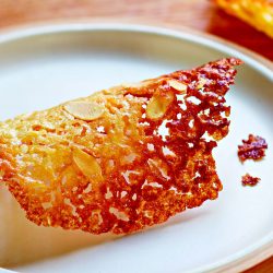 Tejas de Almendras a la Naranja